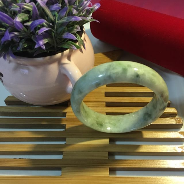 Burmese Jade Bangle