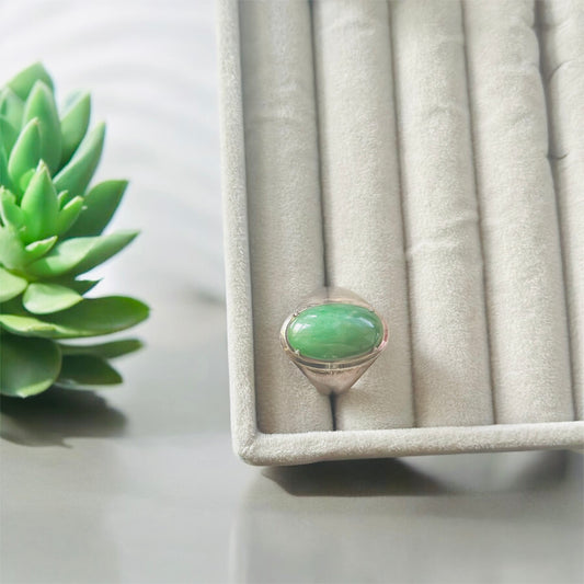 Oval shape Jade Ring